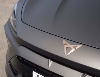 Логотип Cupra Formentor VZ5 [UK-spec] '2026