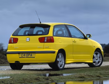 SEAT Ibiza Cupra [UK-spec] '1999–2002