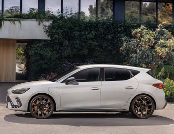 Cupra Leon eHybrid [Worldwide] '2024–н.в.