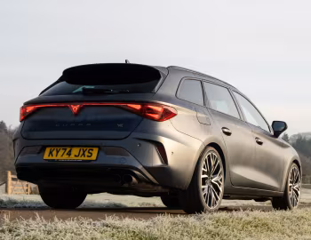 Cupra Leon Sportstourer VZ [UK-spec] '2024–н.в.