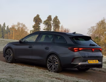 Cupra Leon Sportstourer VZ [UK-spec] '2024–н.в.
