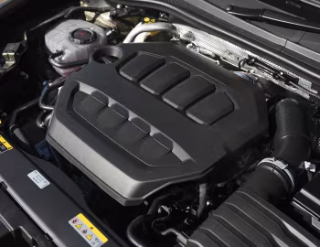 Sous la capuche Cupra Leon VZ [UK-spec] '2024–pr.