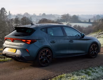 Cupra Leon VZ [UK-spec] '2024–н.в.