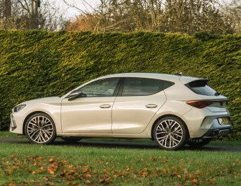 Cupra Leon VZ [UK-spec] '2024–pr.