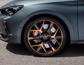 Cupra Leon VZ [Worldwide] '2024–25