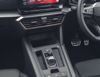 Интерьер Cupra León VZ3 [UK-spec] '2021–24
