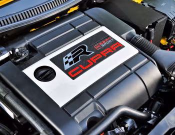 Под капотом SEAT León Cupra R [UK-spec] '2009–12