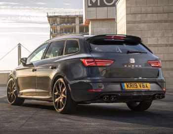 SEAT León Cupra R ST [UK-spec] (5F) '2019–20