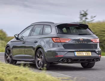 SEAT León Cupra R ST [UK-spec] (5F) '2019–20
