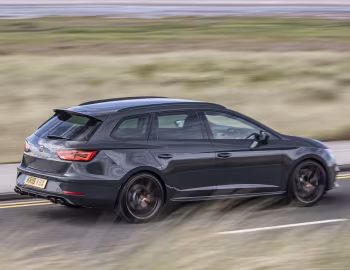 SEAT León Cupra R ST [UK-spec] (5F) '2019–20
