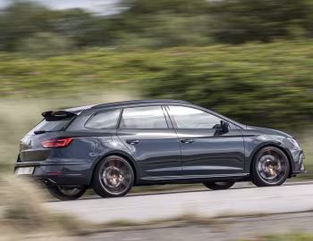 SEAT León Cupra R ST [UK-spec] (5F) '2019–20