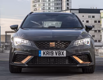 SEAT León Cupra R ST [UK-spec] (5F) '2019–20