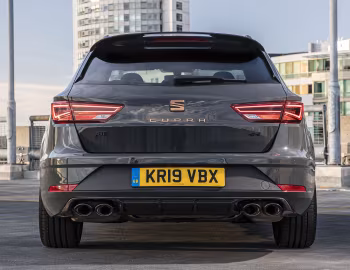 SEAT León Cupra R ST [UK-spec] (5F) '2019–20