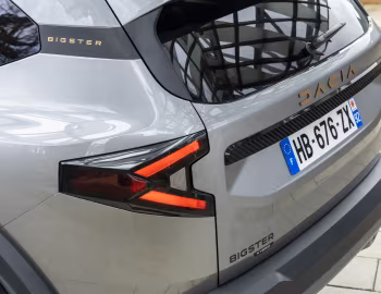 Dacia Bigster Extreme hybrid [EU-spec] '2025–pr.