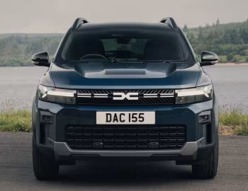 Dacia Bigster Journey hybrid [UK-spec] '2025–pr.
