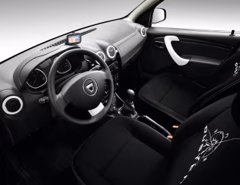 Интерьер Dacia Duster "Aventure" '2013