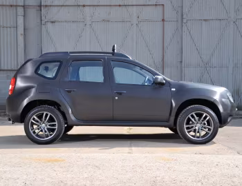 Dacia Duster "Black Edition" [UK-spec] '2013