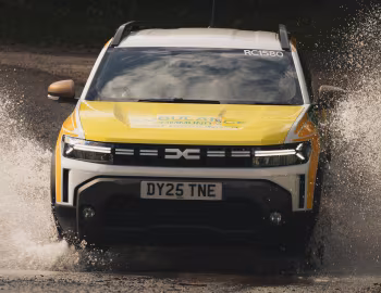 Dacia Duster Ambulance [UK-spec] '2025–н.в.