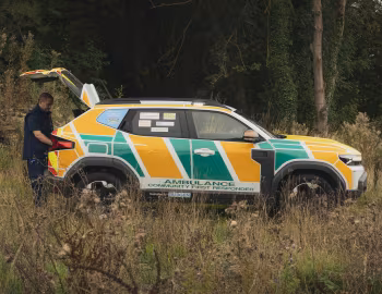 Dacia Duster Ambulance [UK-spec] '2025–pr.