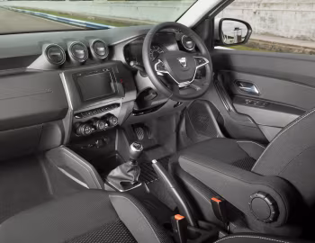 Интерьер Dacia Duster Ambulance [UK-spec] '2020