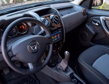 Торпедо Dacia Duster "Black Shadow" [Italy] '2016