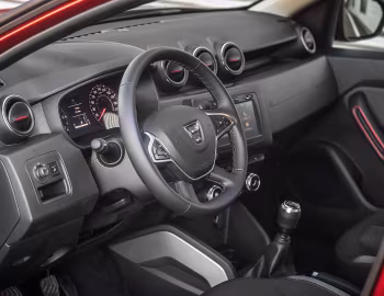 Інтэр'ер Dacia Duster "Charisma" '2019–21