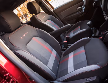 Інтэр'ер Dacia Duster "Charisma" '2019–21
