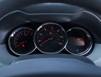 Комбинация приборов Dacia Duster Commercial [UK-spec] '2015–17