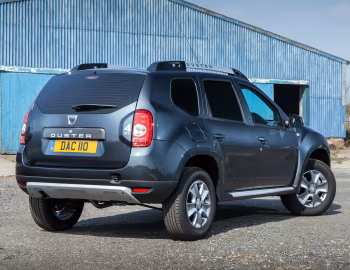 Dacia Duster Commercial [UK-spec] '2015–17