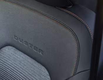 Інтэр'ер Dacia Duster "Extreme" [Worldwide] '2021–22