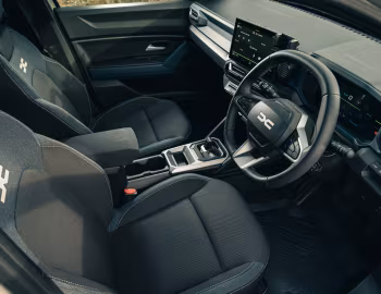 Intérieur Dacia Duster Journey hybrid [UK-spec] '2024–pr.