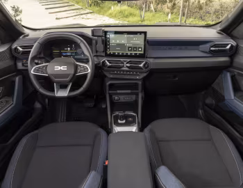 Торпедо Dacia Duster Journey hybrid [Worldwide] '2024–н.в.
