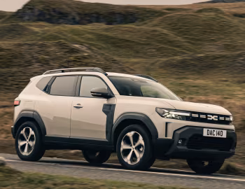 Dacia Duster Journey hybrid [UK-spec] '2024–pr.