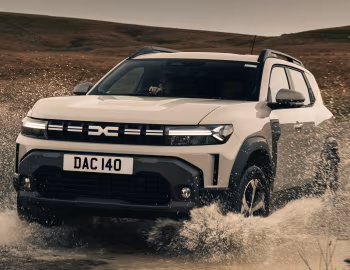 Dacia Duster Journey hybrid [UK-spec] '2024–pr.