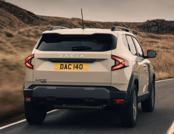 Dacia Duster Journey hybrid [UK-spec] '2024–pr.