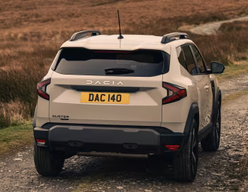 Dacia Duster Journey hybrid [UK-spec] '2024–pr.