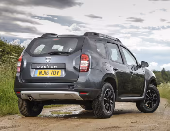 Dacia Duster Prestige [UK-spec] '2016–17