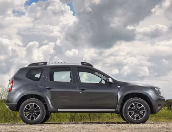 Dacia Duster Prestige [UK-spec] '2016–17