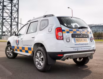 Dacia Duster St Andrew’s First Aid [UK-spec] '2015–17
