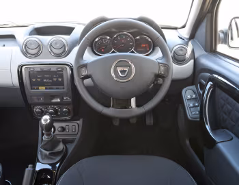 Передня панель Dacia Duster Lauréate [UK-spec] '2014–17