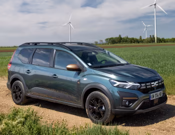 Dacia Jogger Hybrid 140 "Extreme" [Worldwide] '2023–25