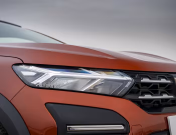 Dacia Jogger "Extreme" [UK-spec] '03–06.2022