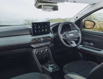 Торпедо Dacia Jogger Hybrid Extreme [UK-spec] '2026