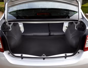 Интерьер Dacia Logan '2012–16