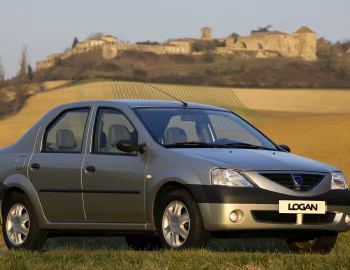 Dacia Logan Lauréate 1.6 MPI [Worldwide] '2004–08