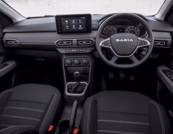 Торпедо Dacia Sandero [UK-spec] '2023–н.в.