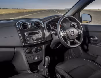 Интерьер Dacia Sandero [UK-spec] '2017–20