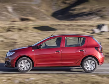 Dacia Sandero [UK-spec] '2017–20
