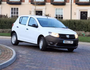 Dacia Sandero Access [UK-spec] '2013–16