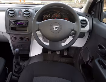 Торпедо Dacia Sandero Access [UK-spec] '2013–16